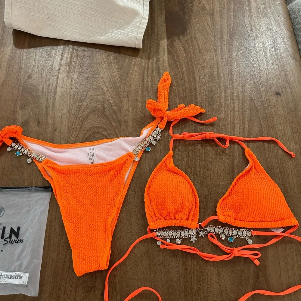 SHEIN Bright Orange Bikini Set - Picture 2 of 12